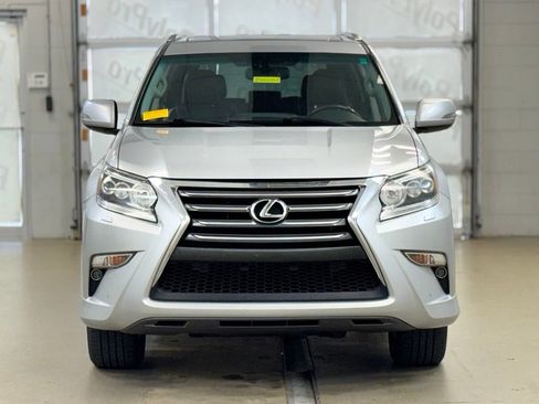 Used 2017 Lexus GX 460 Premium w/ Premium Package AWD/4WD image 2