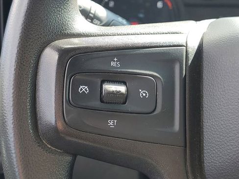 Used 2020 Chevrolet Silverado 1500 Custom Trail Boss w/ Custom Convenience Package AWD/4WD image 17