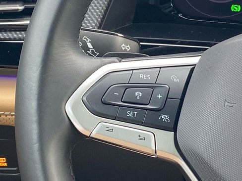 Certified 2024 Volkswagen Atlas Cross Sport SEL R-Line image 4