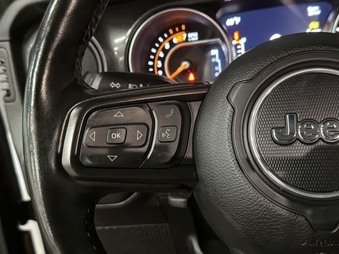 Used 2022 Jeep Wrangler Unlimited Sport AWD/4WD image 12