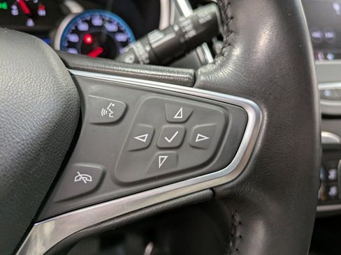 Used 2022 Chevrolet Equinox LT image 17