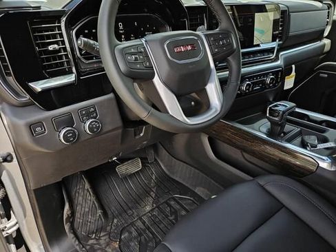 New 2025 GMC Sierra 1500 Elevation w/ Elevation Premium Package image 17