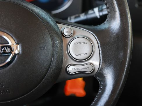 Used 2011 Nissan Cube 1.8 S w/ Interior Designer Pkg FWD image 26