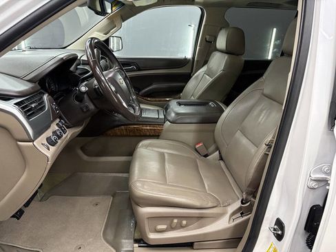 Used 2016 Chevrolet Suburban LTZ image 9