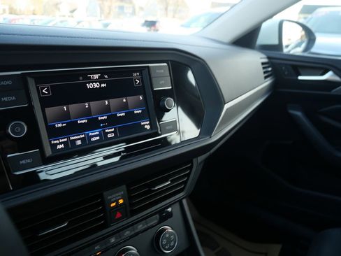 Used 2024 Volkswagen Jetta S image 13