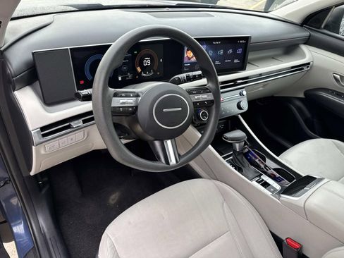 Used 2025 Hyundai Tucson SEL FWD image 23