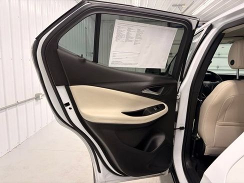 Used 2024 Buick Encore GX Preferred AWD/4WD image 12