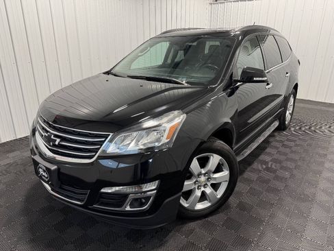Used 2017 Chevrolet Traverse LT AWD/4WD image 46