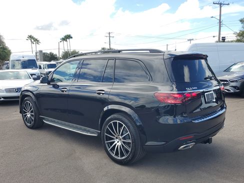 New 2026 Mercedes-Benz GLS 580 4MATIC image 3
