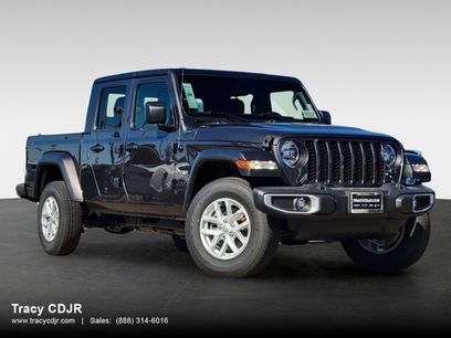 New 2023 Jeep Gladiator Sport