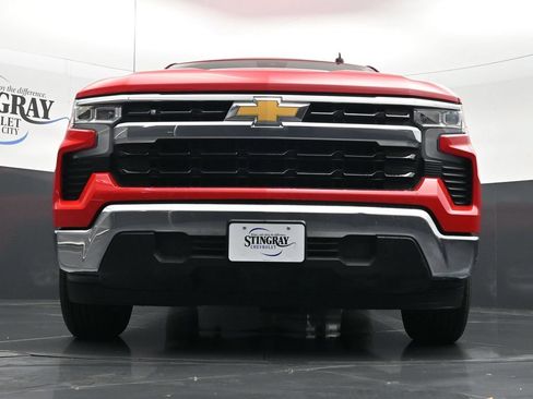 Used 2025 Chevrolet Silverado 1500 LT RWD image 21