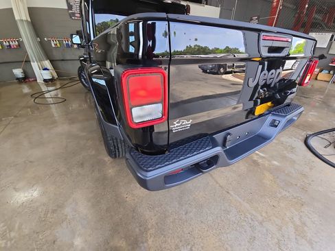 New 2026 Jeep Gladiator Sport image 35