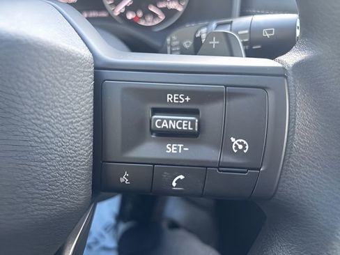 New 2025 Nissan Rogue S image 18