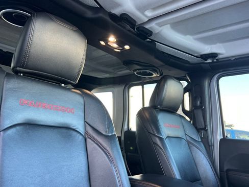Used 2021 Jeep Wrangler Unlimited Rubicon AWD/4WD image 17
