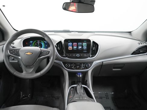 Used 2017 Chevrolet Volt LT w/ Comfort Package FWD image 14