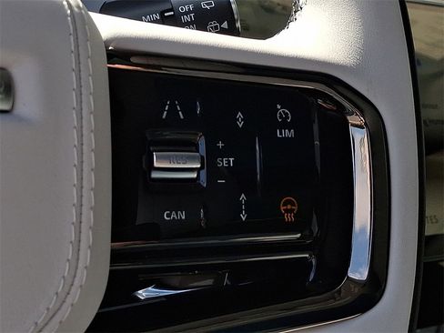 New 2025 Land Rover Range Rover Sport Dynamic SE image 14