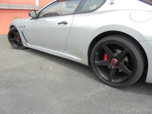 Used 2014 Maserati GranTurismo Sport RWD image 28