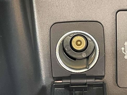 New 2025 Ford Explorer Active image 24