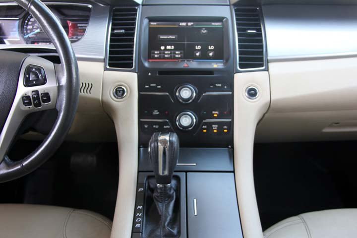 Used 2013 Ford Taurus SEL AWD/4WD image 7