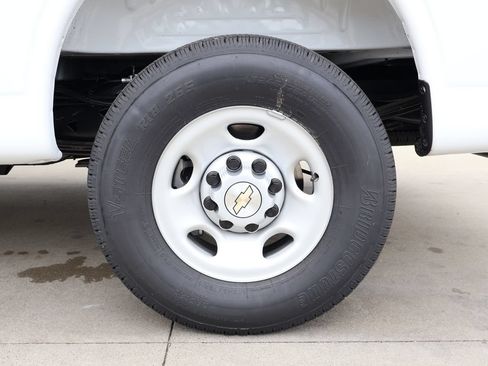 New 2026 Chevrolet Express 2500 w/ Enhanced Convenience Package RWD image 31