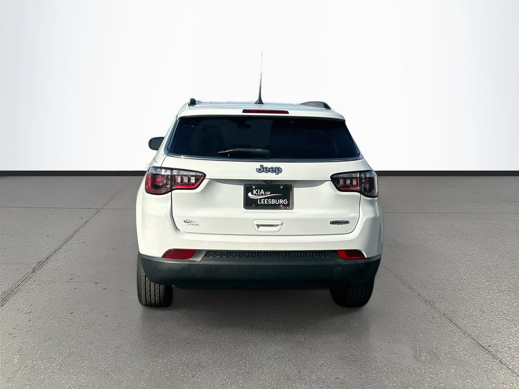 Used 2022 Jeep Compass Latitude FWD image 6