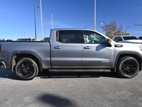 Used 2021 GMC Sierra 1500 Elevation w/ Preferred Package image 16