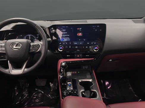 Used 2024 Lexus NX 350h AWD image 11