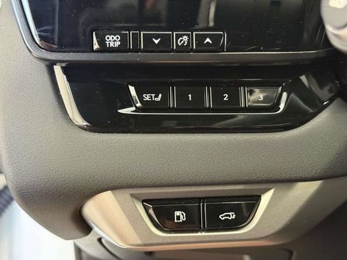 Certified 2024 Lexus RX 450h AWD w/ Convenience Package image 27