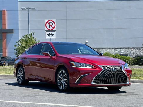 Used 2019 Lexus ES 350 w/ Premium Package FWD image 7