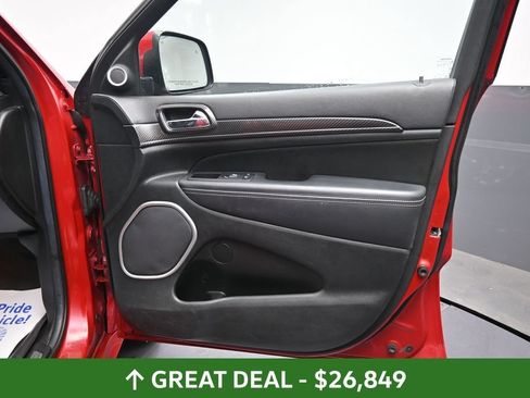 Used 2014 Jeep Grand Cherokee SRT8 w/ Luxury Group II AWD/4WD image 18