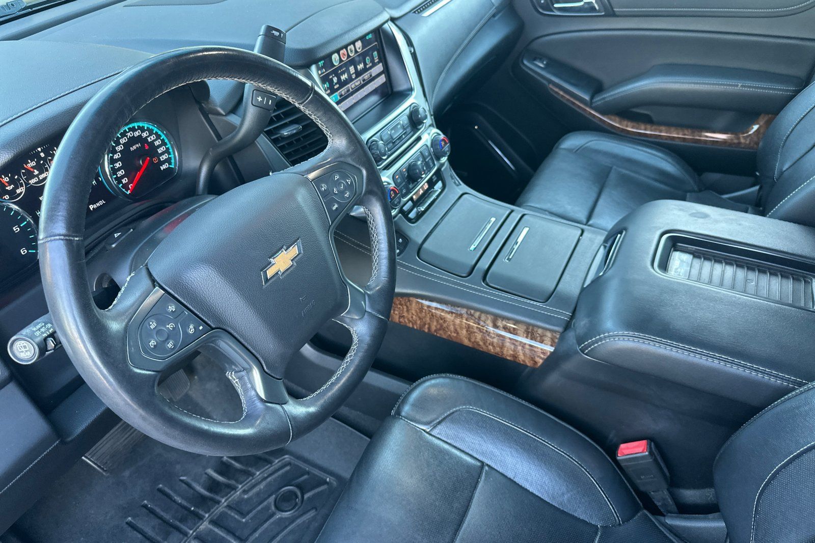 Used 2020 Chevrolet Tahoe Premier AWD/4WD image 11