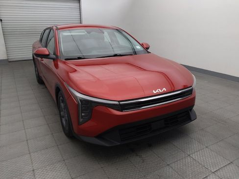 Used 2025 Kia K4 FWD image 14