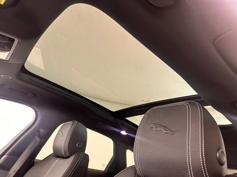 New 2026 Jaguar F-PACE R-Dynamic S image 15