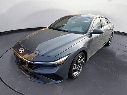Used 2025 Hyundai Elantra SEL