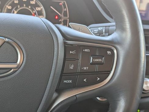 Used 2023 Lexus ES 350 w/ Premium Package image 32