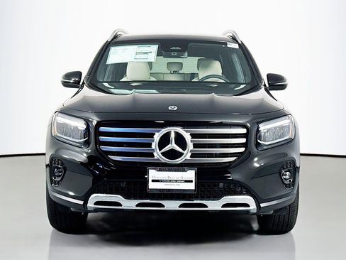 New 2026 Mercedes-Benz GLB 250 image 2
