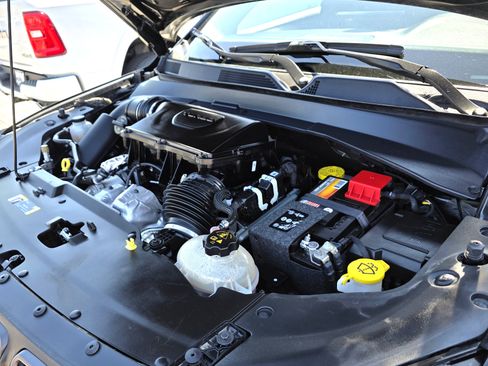 Certified 2024 Jeep Compass Trailhawk image 21