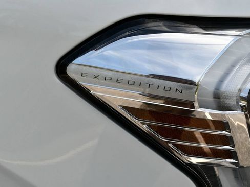 Used 2022 Ford Expedition Limited AWD/4WD image 66