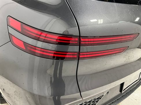 Used 2022 Genesis GV70 3.5T Sport w/ Sport Prestige Package image 27