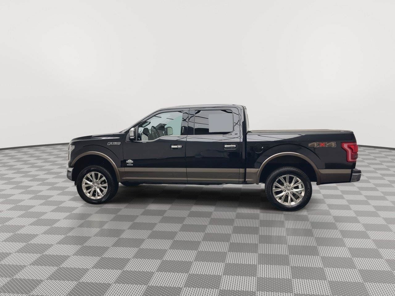 Used 2015 Ford F150 King Ranch w/ Equipment Group 601A Luxury AWD/4WD image 42