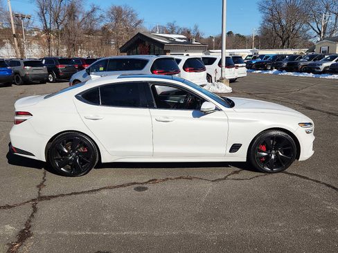 Used 2022 Genesis G70 3.3T w/ Sport Prestige Package image 7