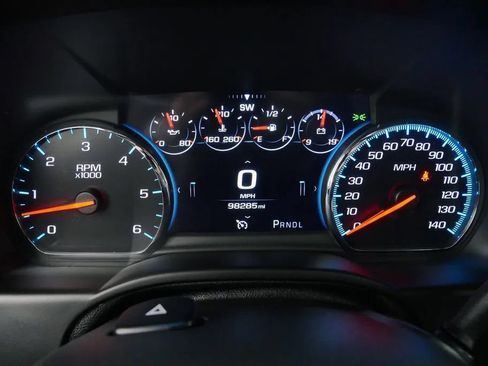Used 2020 Chevrolet Tahoe Premier w/ Premier Plus Edition AWD/4WD image 27
