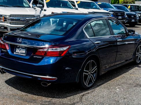 Used 2016 Honda Accord Sport image 11