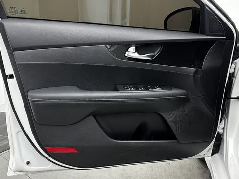 Used 2024 Kia Forte GT-Line image 10