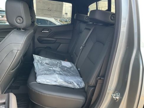 New 2026 Chevrolet Colorado LT w/ LT Convenience Package image 16