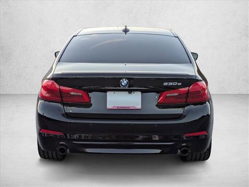 Used 2020 BMW 530e image 7