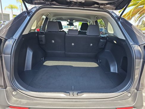 Used 2023 Toyota RAV4 LE AWD/4WD image 12
