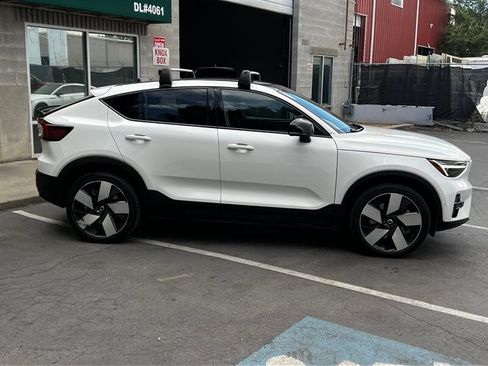 Used 2023 Volvo C40 P8 Recharge Ultimate AWD/4WD image 8
