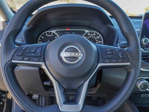 Used 2024 Nissan Altima 2.5 SV image 12