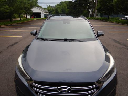Used 2018 Hyundai Tucson Limited w/ Ultimate Package 02 AWD/4WD image 3